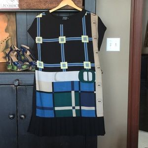 Gabby Skye mid length dress